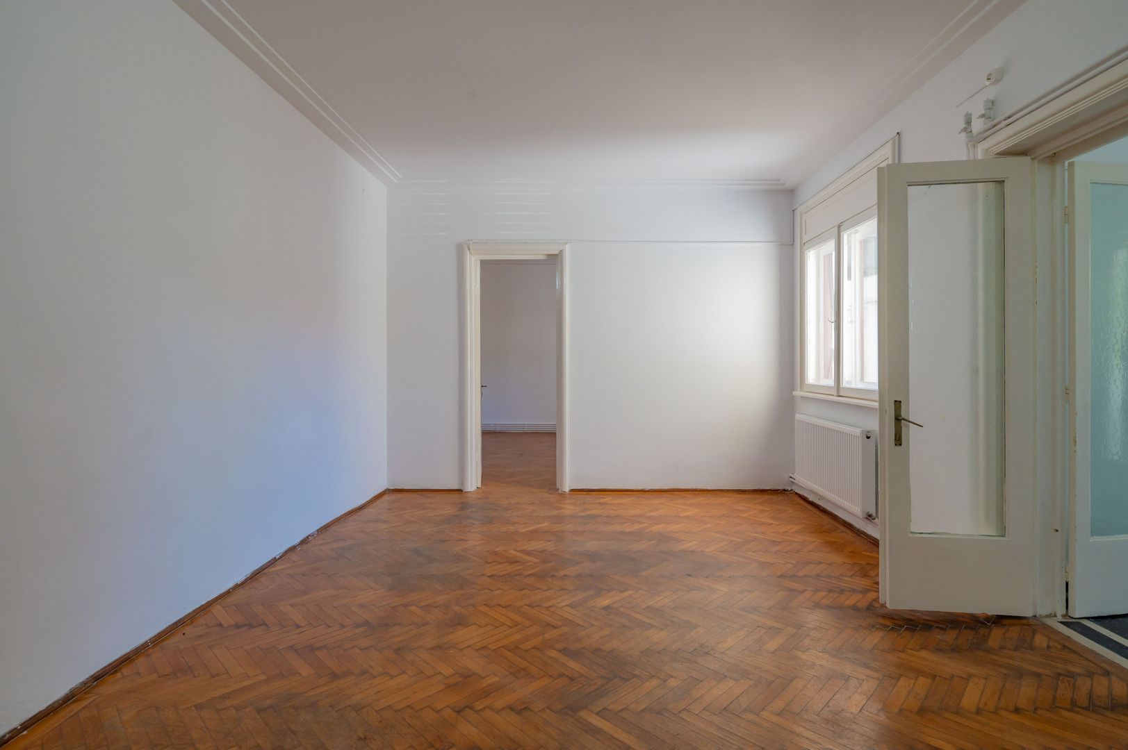 Raritate | Casa Căsătoriilor | Apartament în vilă, curte, 2 garaje! - Poză 10
