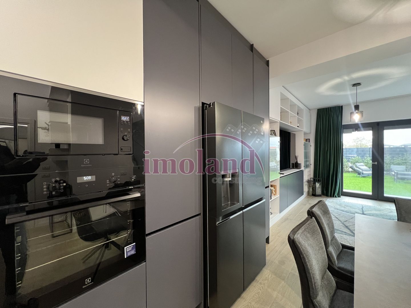 Vanzare - Casa 4 camere + curte - Otopeni - Poză 3