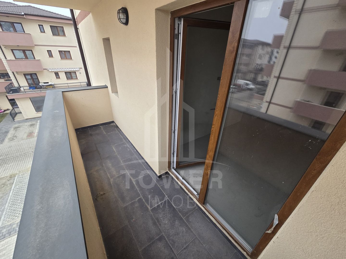 Apartament 3 camere decomandate 2 bai | 2 balcoane | etaj 2 - Poză 11