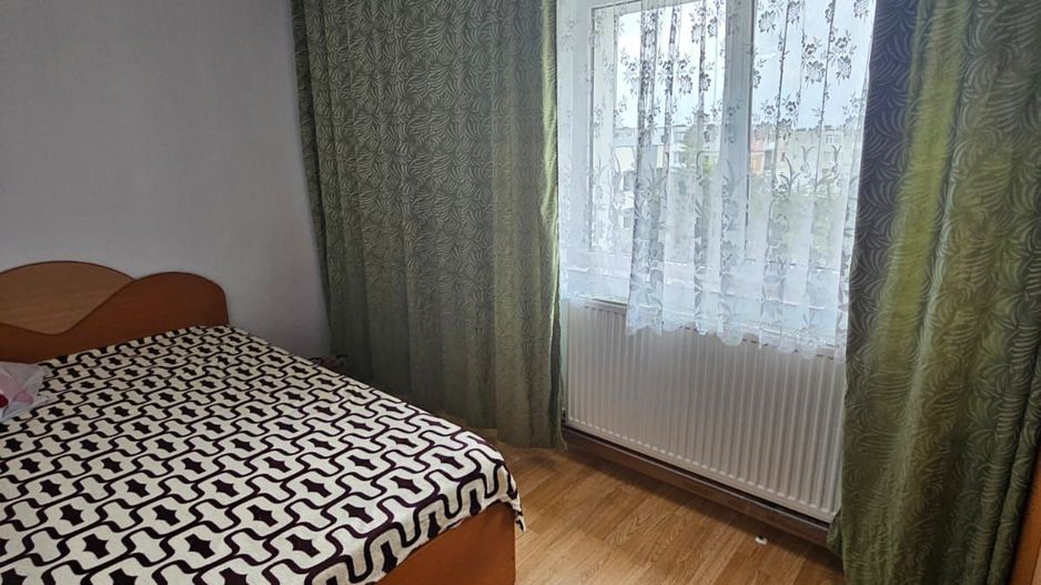 De vânzare apartament 3 camere, Prudu – Complex 2 - Poză 7