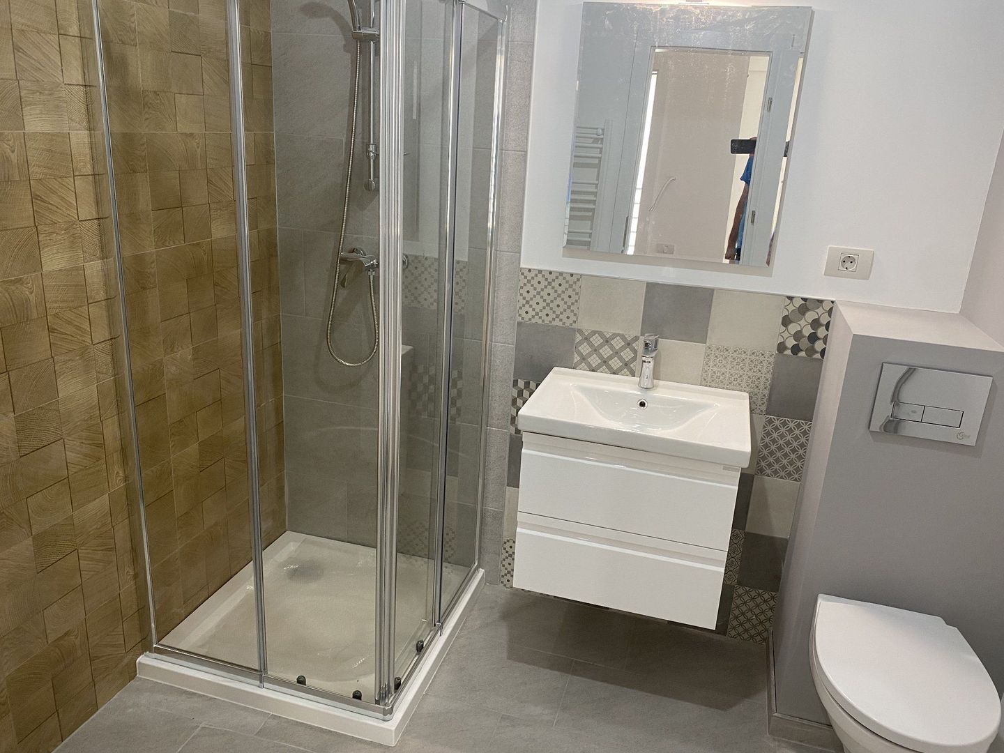 Ag. Eu. vinde Ap. 2 Cam 63 mp Et. 1  Constanta-Mamaia Nord - Poză 8