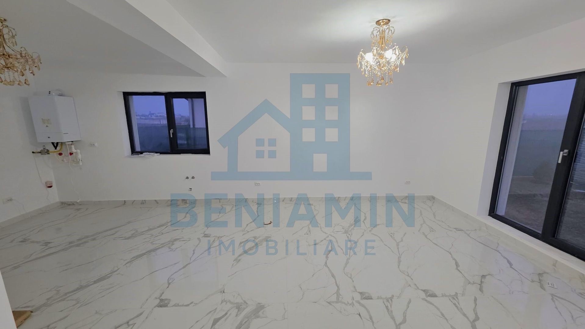 Casa noua 4 dormitoare 2 bai P+1 zona Selgros Teilor - Poză 9