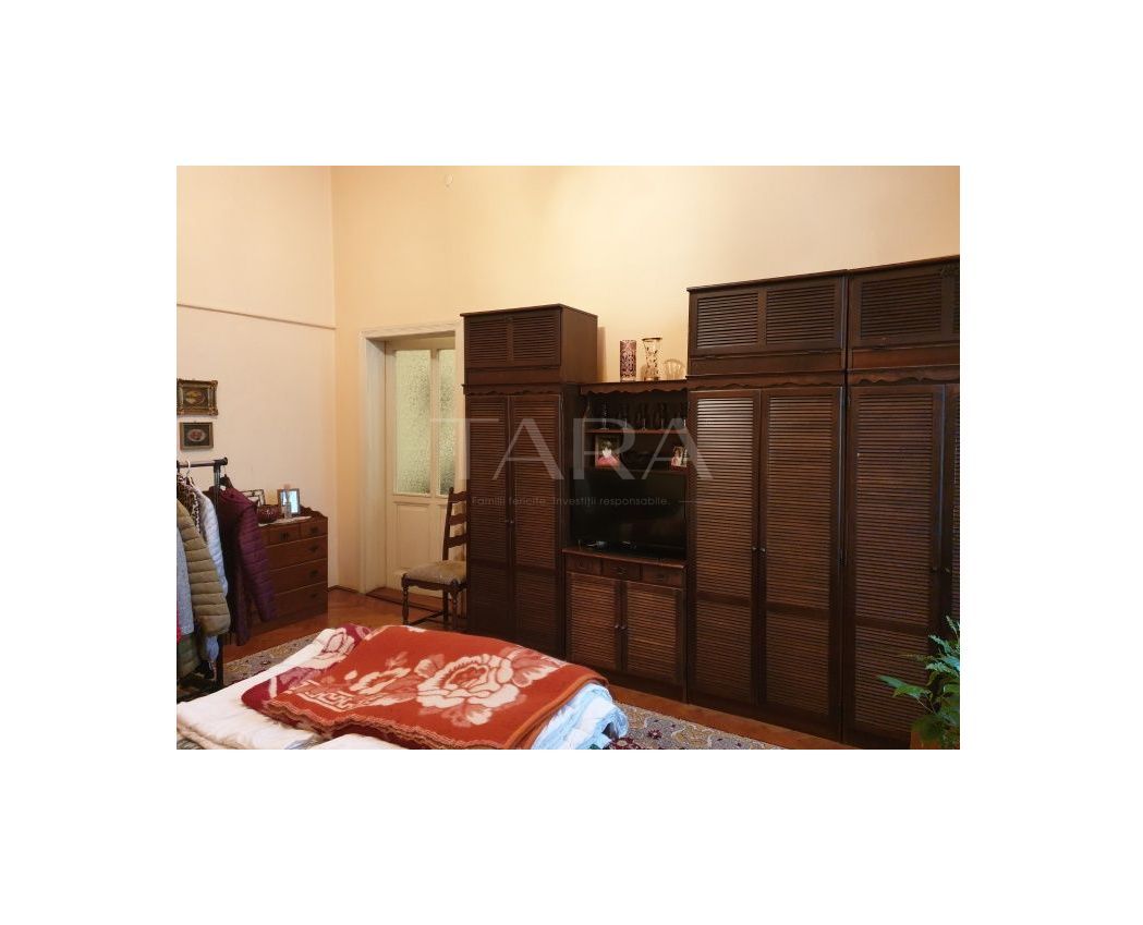 Apartament cu 3 camere de vânzare în zona Semicentrala. - Poză 2