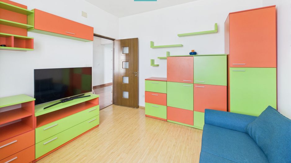 Apartament 2 camere, etaj 1, parcare privata. - Poză 2