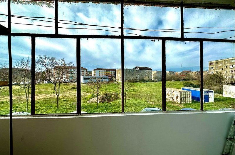 Apartament cu 4 camere zona Aradului - Poză 15