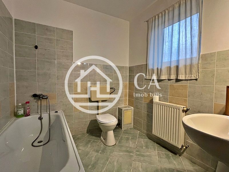 Casă de închiriat cu 4 camere în Cartierul Europa, Oradea - Poză 13