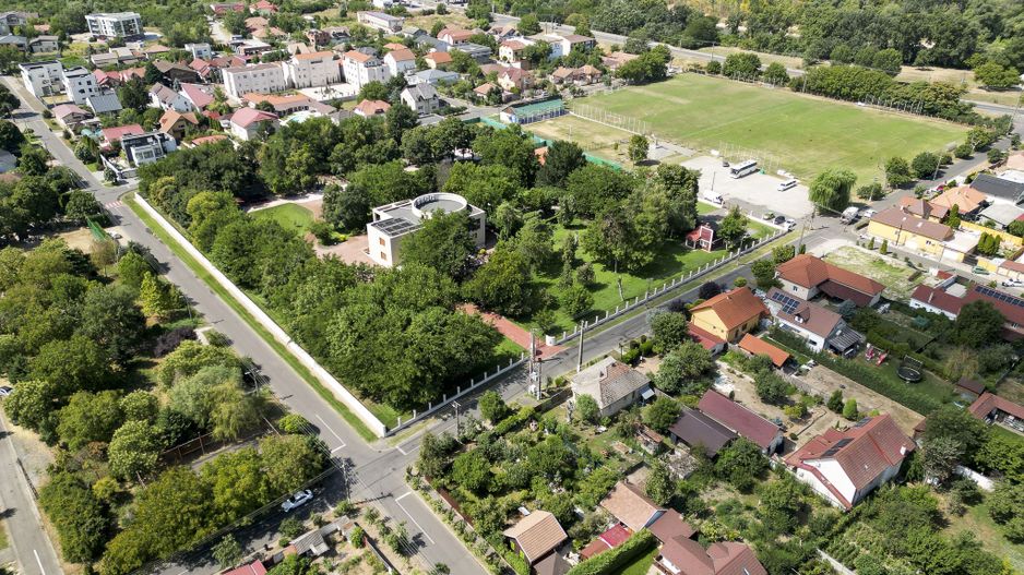 Casă cu o cameră, teren 350 mp în Subcetate - Poză 15