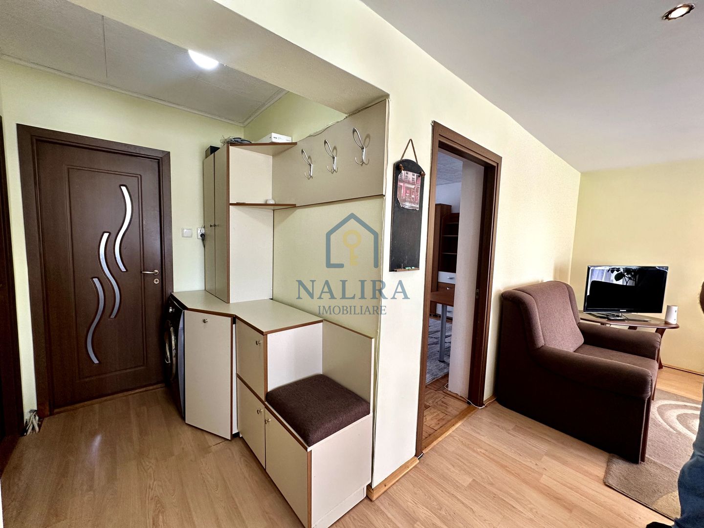 Apartament 3 camere de închiriat – zonă centrală - Poză 8