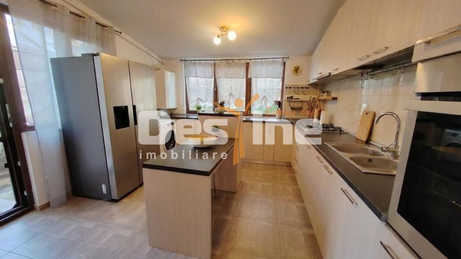 COMISION 0% CUMPARATOR Apartament 3c + LOC PARCARE + GRĂDINĂ - Poză 9