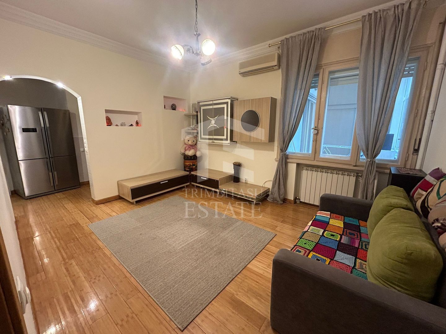 3 Camere Ultracentral 2 minute de Metrou Univestitate - Poză 5