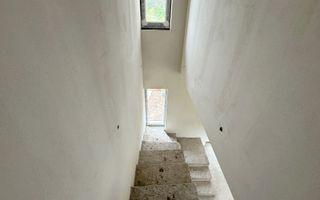 Casa individuala cu teren de 400 mp in Luna de Sus. - Poză 8