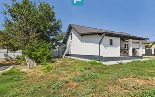 Casă cu 4 camere și teren de 738 mp - Șimand - Poză 2