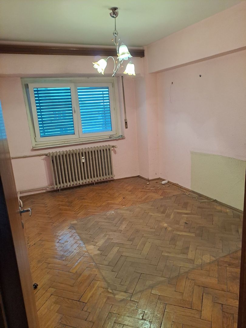 Vand apartament 4 camere - Poză 7