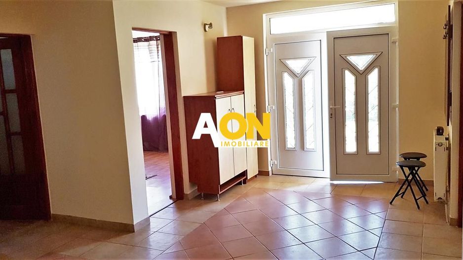 Casă de închiriat, 3 camere, cu terasă și garaj, Partoș - Poză 8