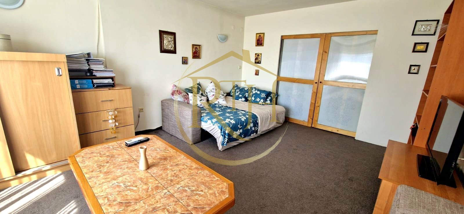 Vand apartament cu 2 camere plus 2 locuri parcare, zona Soarelui - Poză 5