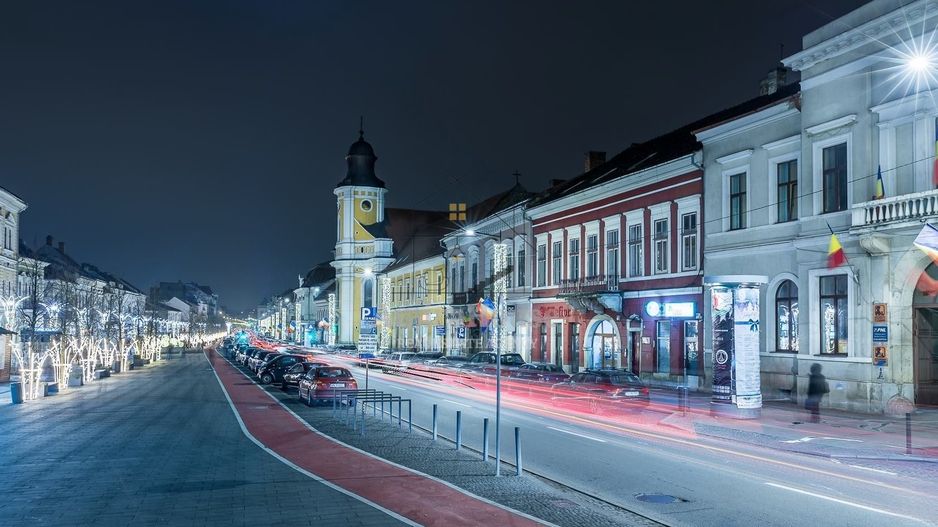 Apartament 3 camere, finisat, 75 mp si pod mansardabil, Bulevardul Eroilor - Poză 1