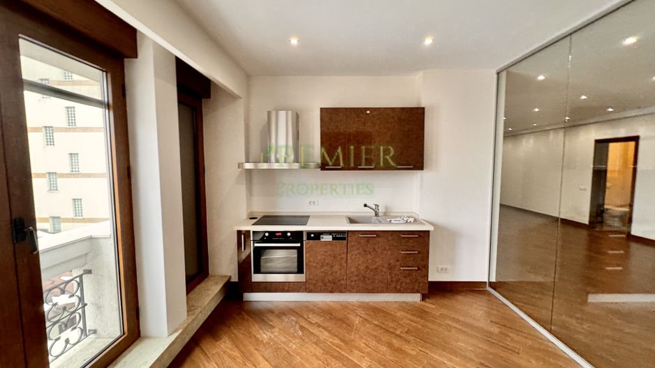 APARTAMENT DE 3 CAMERE DE VANZARE IN BLOC SOLID | DOROBANTI | R.BELLER | - Poză 8