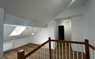 Apartament complet renovat cu scara interioara - Poză 24