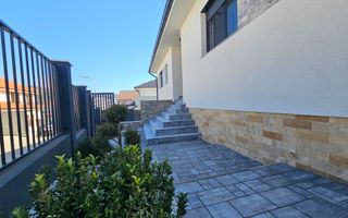 Casa Sibiu, intrare Selimbar, garaj, pivnita, curte mare - Poză 18