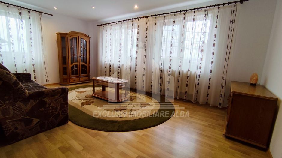 Apartament cu 3 camere de inchiriat, Alba-Micesti - Poză 1