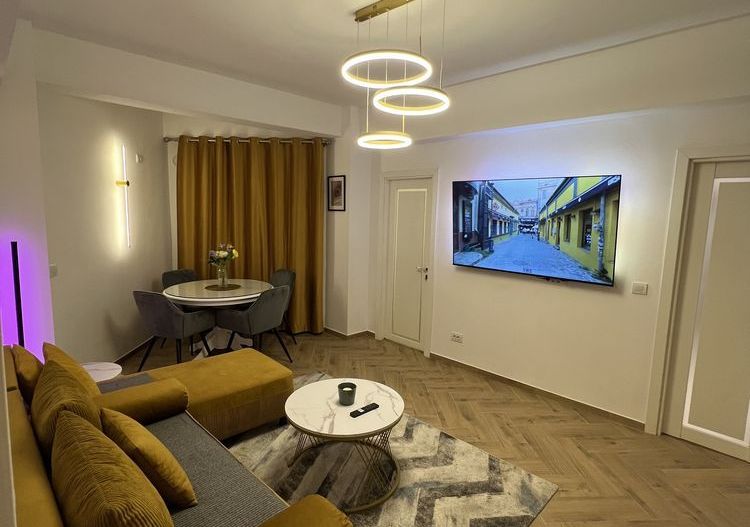 Ag BRASADAS închiriază ap 2 cam Et 2 LUX Centrul Vechi. - Poză 1