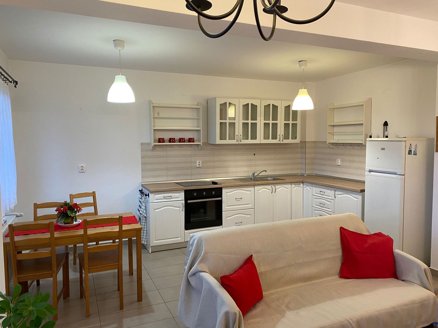 Apartament 2 camere Cart. Buna Ziua, 52 MP, Etaj intermediar - Poză 5