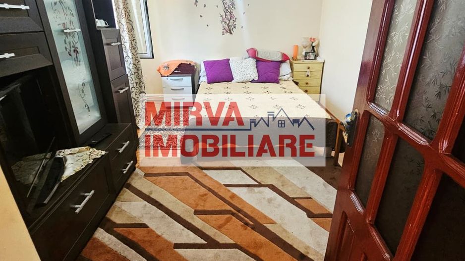 🏡 Casă spațioasă cu 9 camere în Strejnicu – pentru locuință, birouri - Poză 95