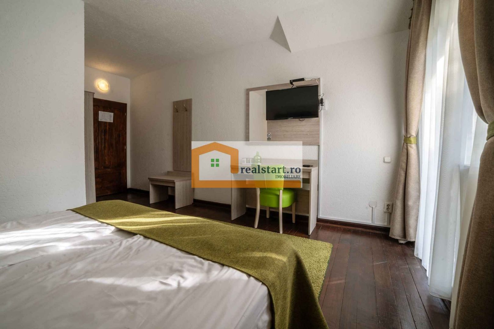 Sighisoara, Afacere la cheie, Restaurant, Pensiune, 1,8ha teren, ROI9% - Poză 8