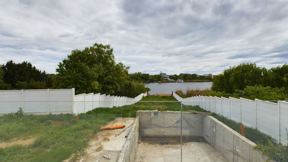Vilă extravagantă pe Lacul Snagov - Poză 19