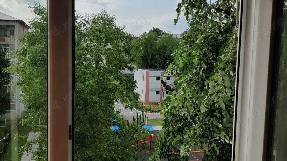 Vând apartament Focșani zona sud - Poză 7