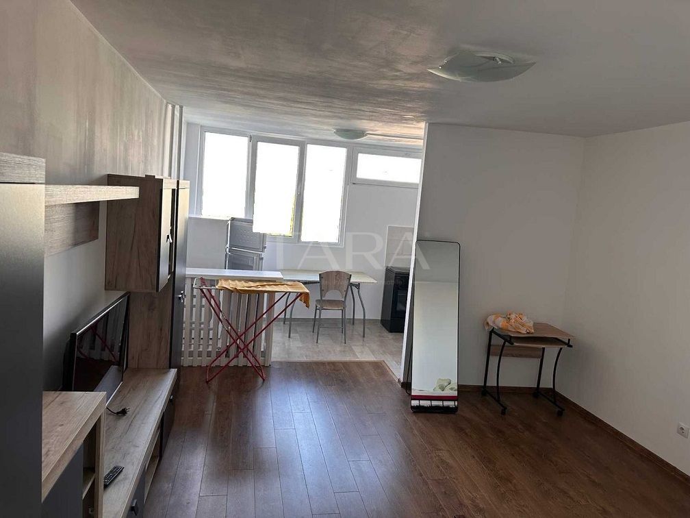 Garsonieră renovată – zona Piata Flora. - Poză 2