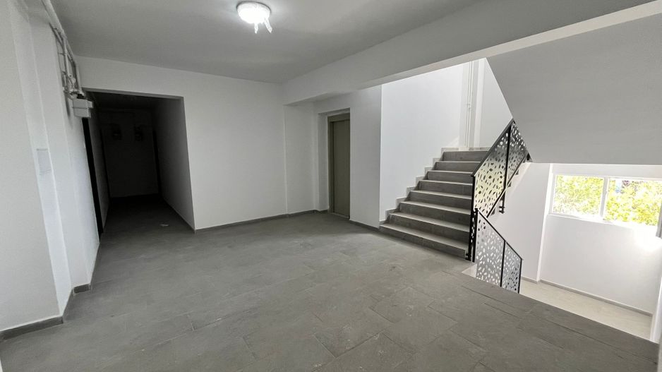 Ap 2 camere, decomandat, loc parcare subteran, prima Inchiriere - Poză 4