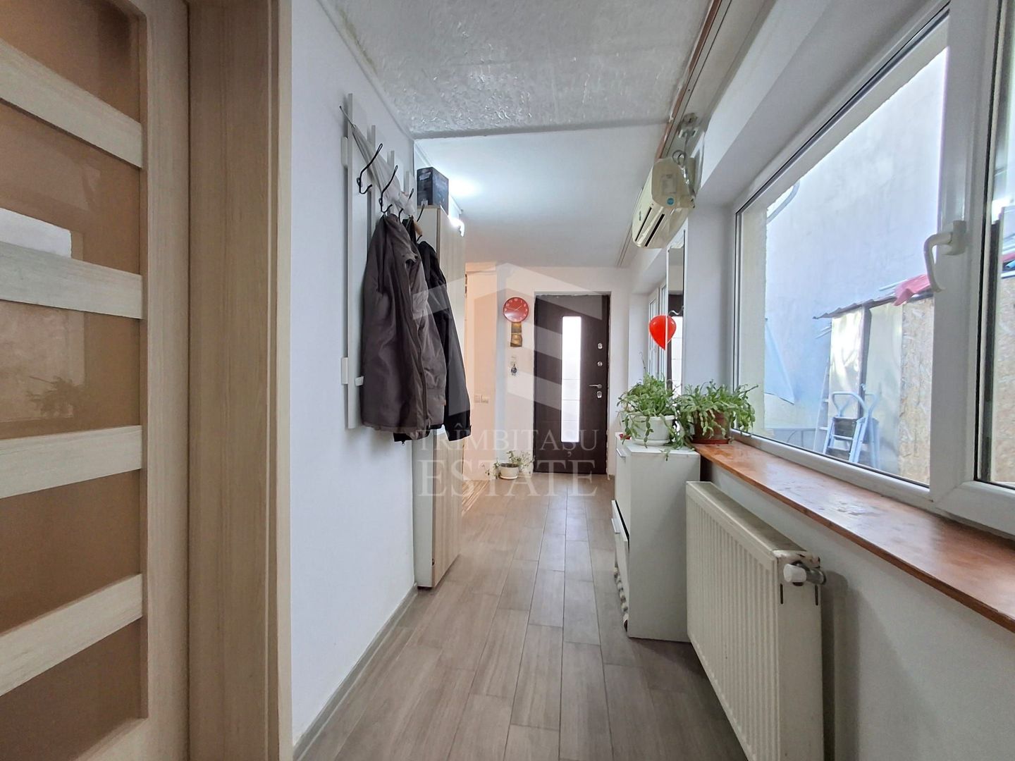 Casa de vanzare 3 camere Zona  Timpuri Noi - Poză 11