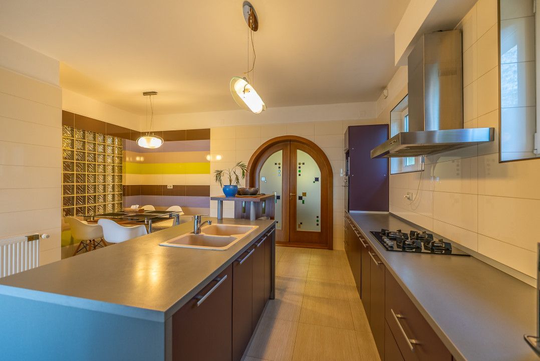 Casa design unic 9 camere, D+P+1E, comision 0% - Poză 11