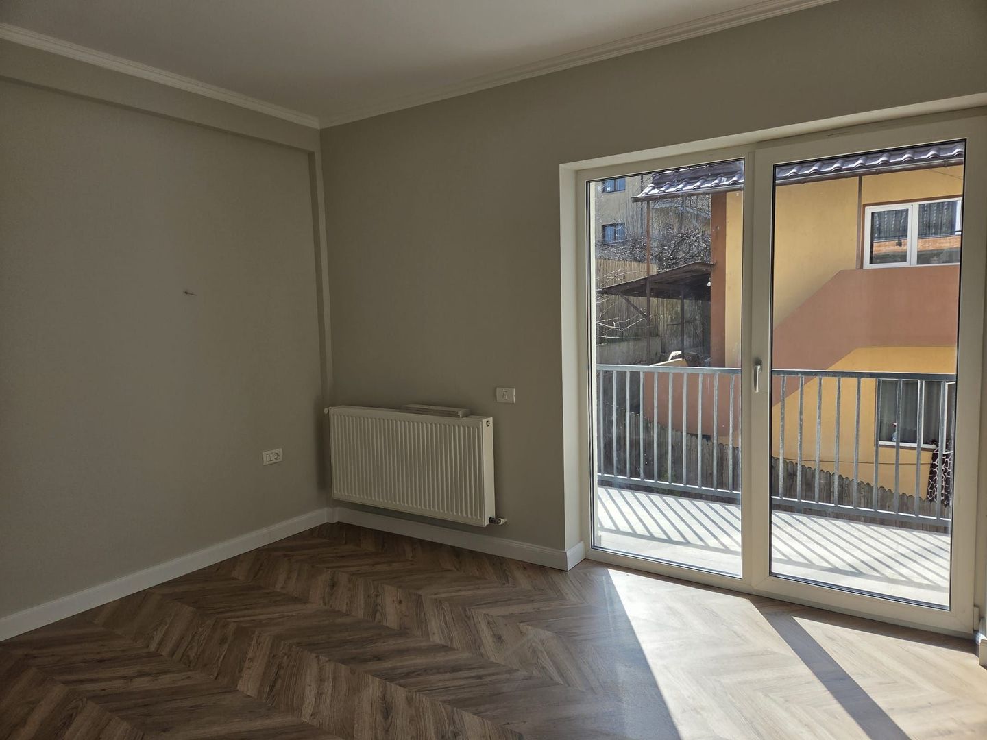 Apartament de vanzare 2 camere semidecomandat -  zona Bere - Pitesti - Poză 10