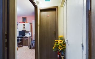 Apartament cu 3 camere în zona Lipovei - Poză 5
