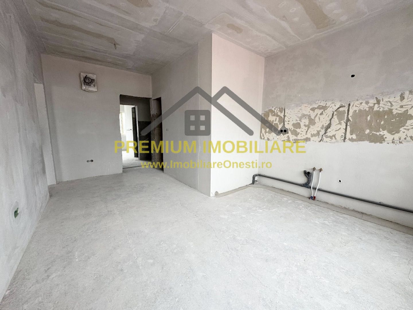 Oportunitate unică de investiție – Etaj complet de vânzare în Onești - Poză 7