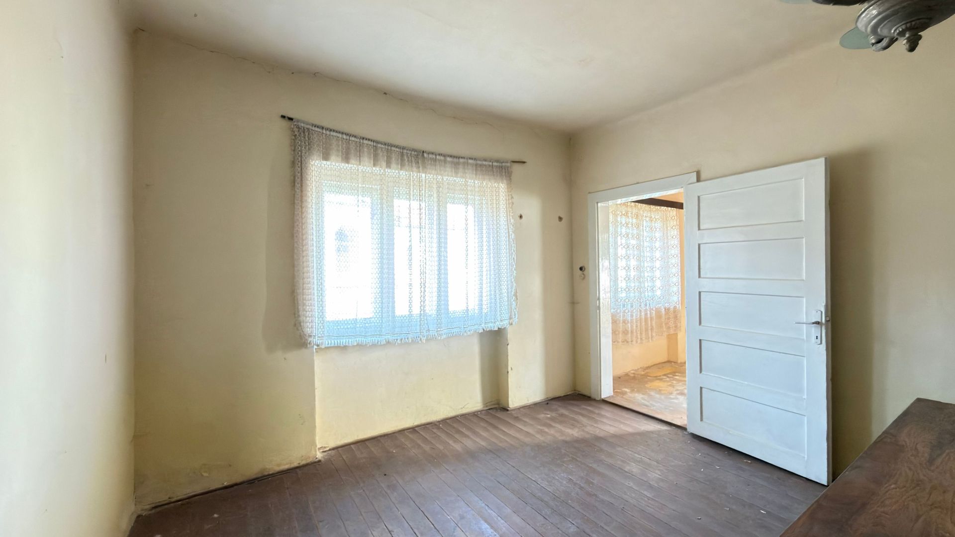 Casă Centrală 6 incăperi Str. Iuliu Maniu - Carei - Comision 0% - Poză 6