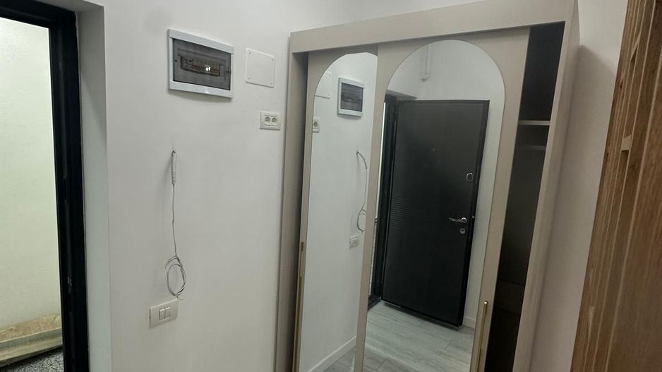 Garsoniera de inchiriat la 7 minute de metrou Berceni - Poză 4