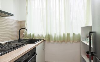 Apartament renovat, decomandat, cu 2 balcoane la Etajul 1 in Micalaca - Poză 4