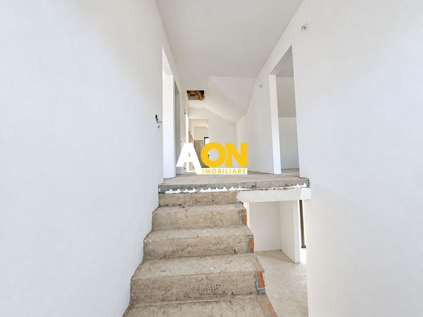 Casa individuala, S+P+M, 5 camere, 3 bai, 348 mp teren, Orizont - Poză 11