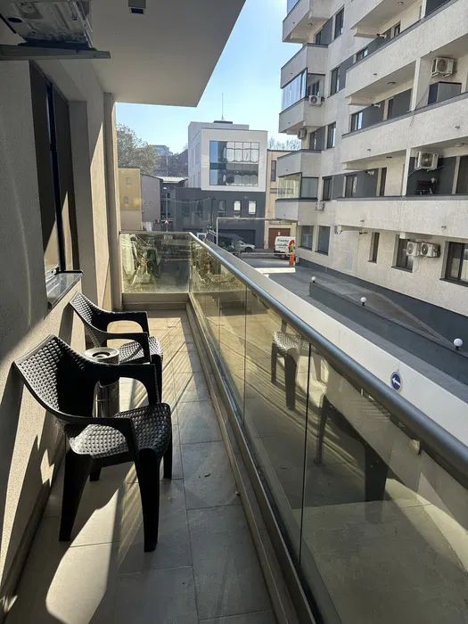 Inchiriere apartament 2 camere Parcul Carol - Poză 4