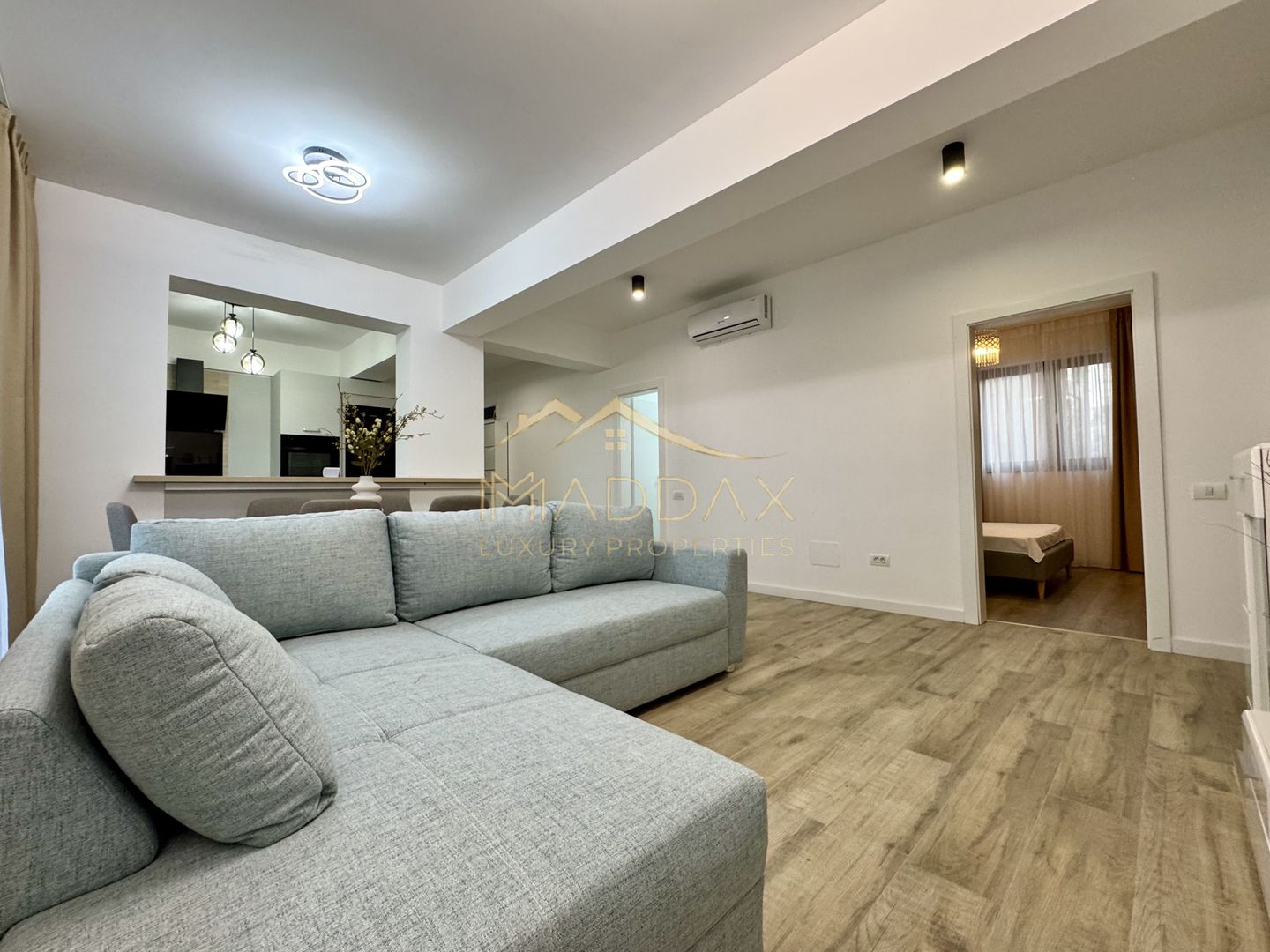 Apartament cu 3 camere *prima inchirere* // zona Herastrau - Poză 6