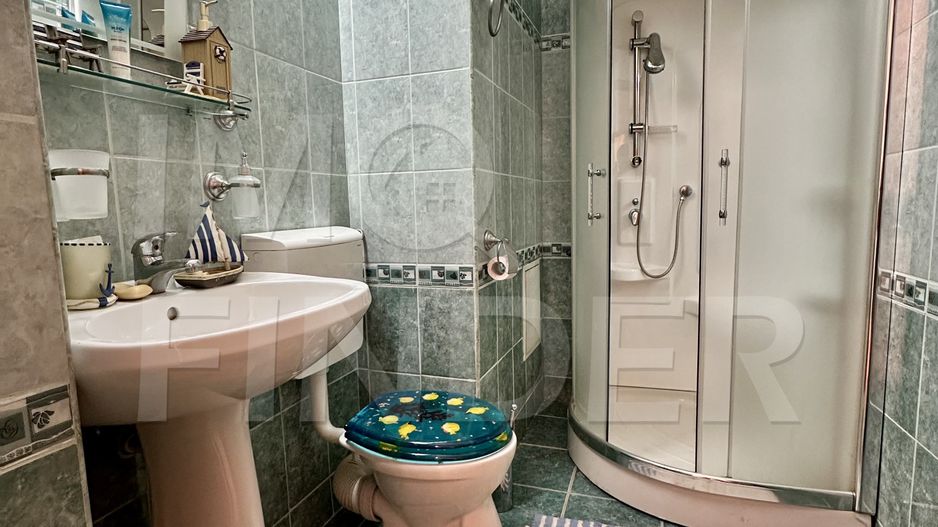 Apartament spațios cu 3 camere,  central, lumină naturală, parcare subterana - Poză 10