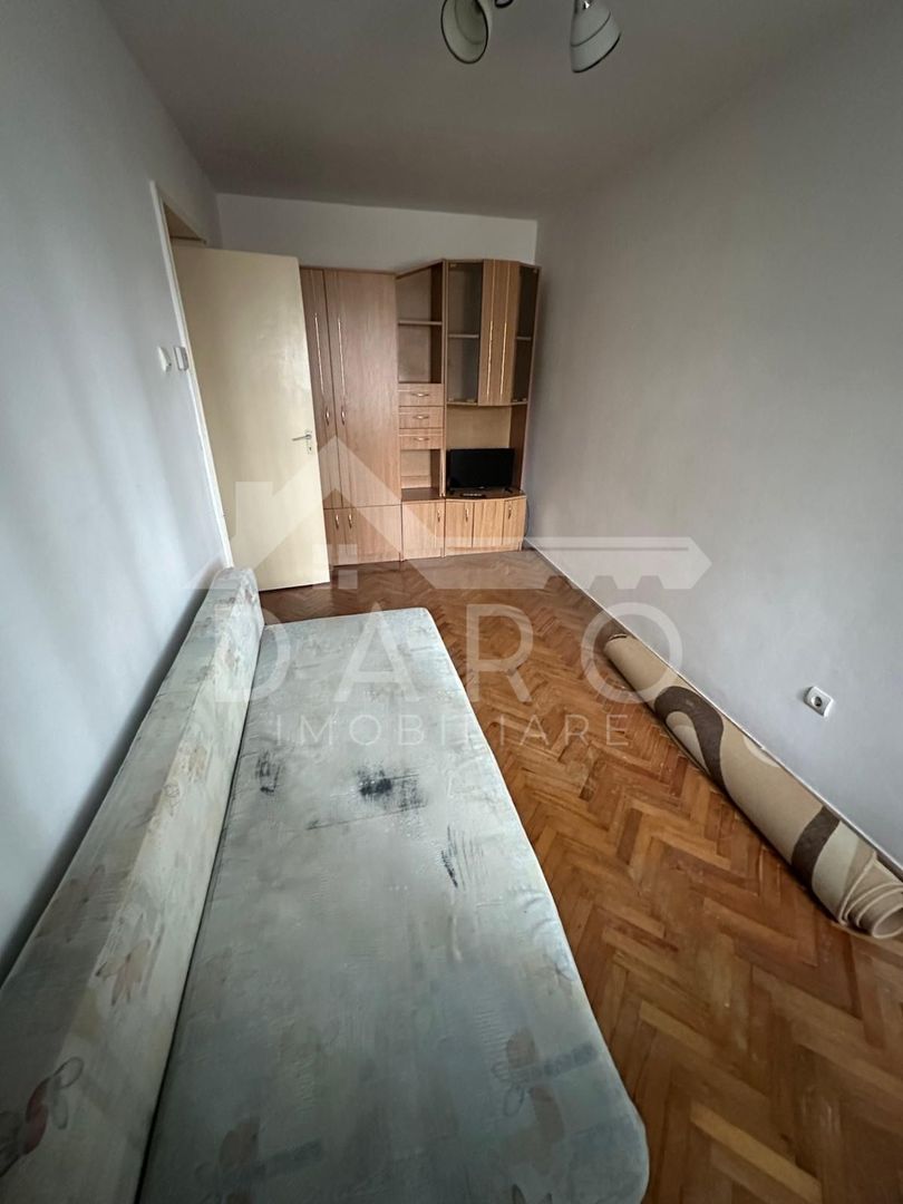 🏠 Ocazie! Apartament 2 camere cu balcon închis - Poză 6