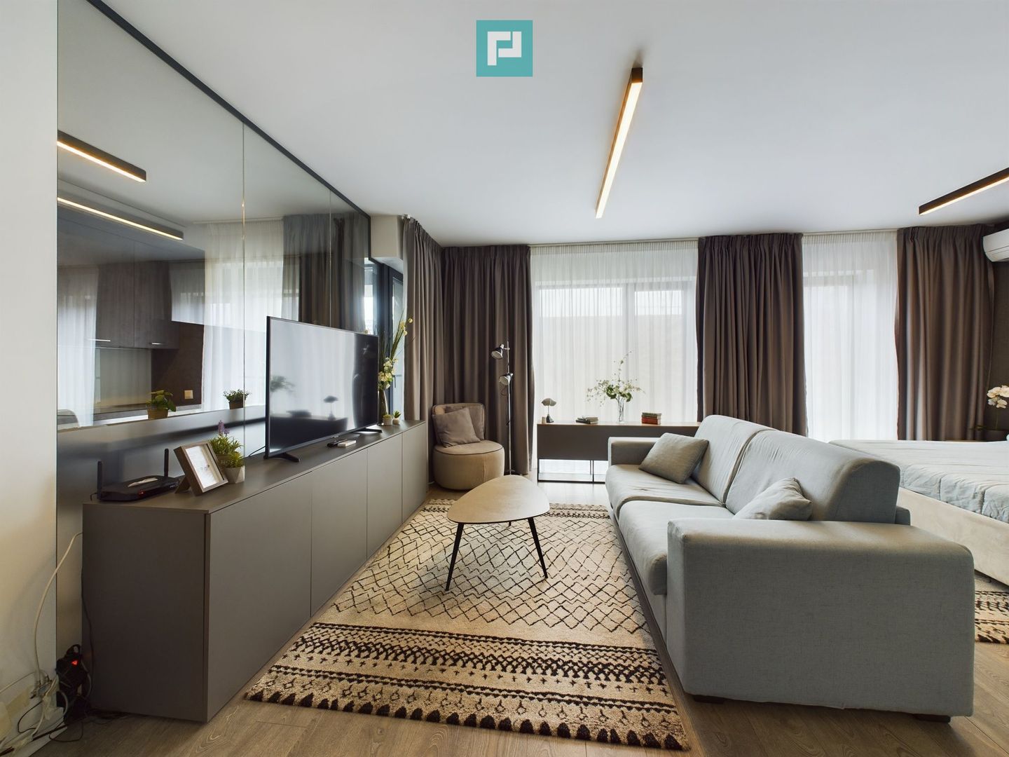 Studio Ultramodern Spațios în Pipera - Poză 1