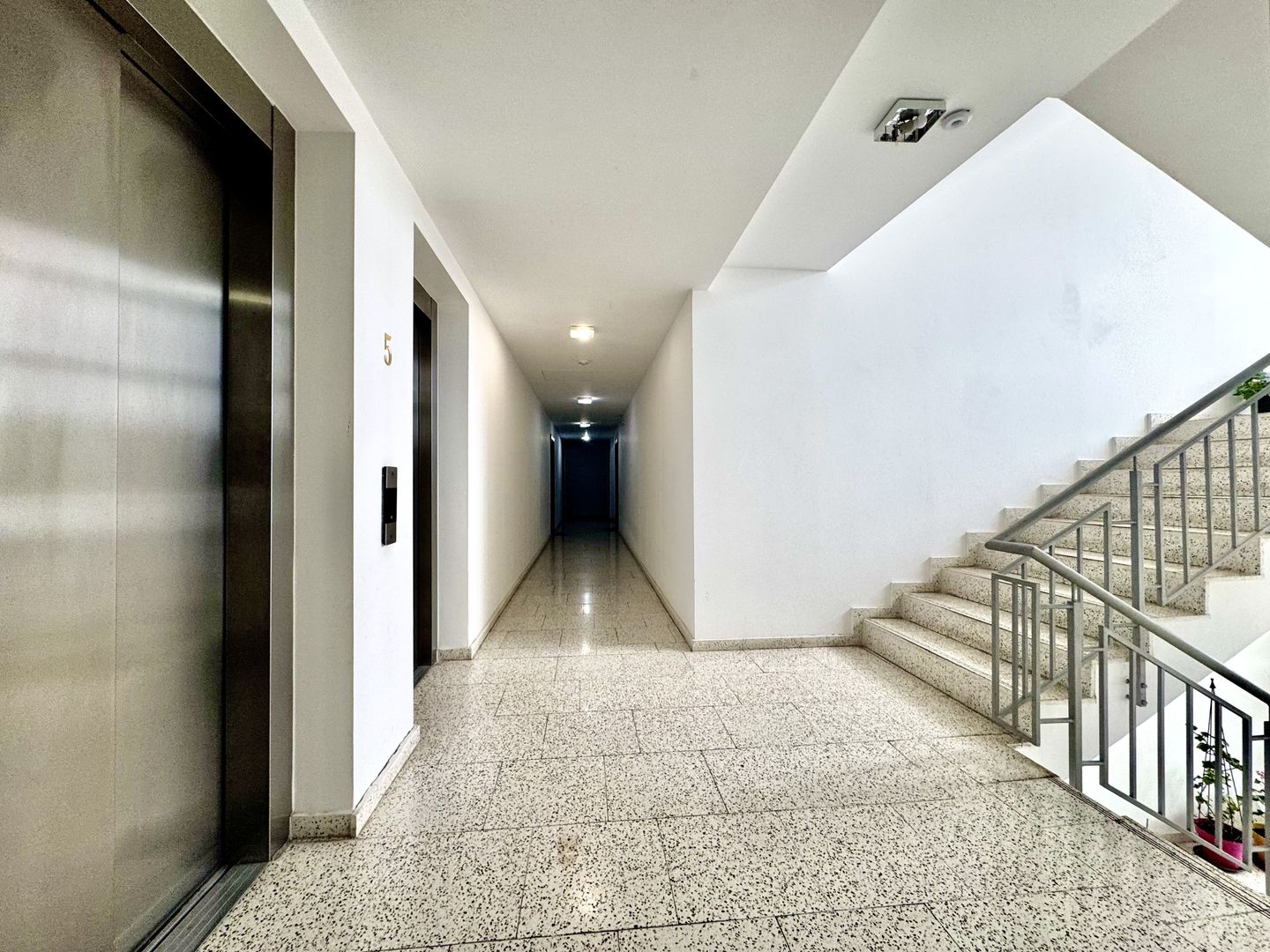 Apartament 2 camere + terasă, natură & liniște — Adora Forest - Poză 17