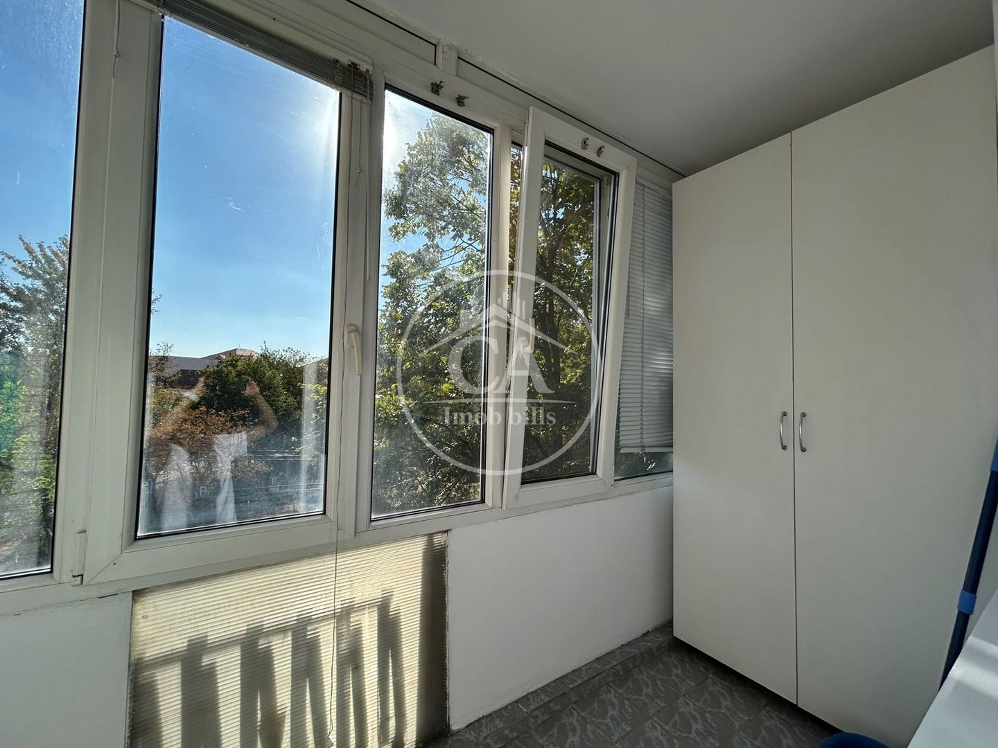 Apartament cu 3 camere de inchiriat in zona Piata Decebal, Oradea - Poză 10