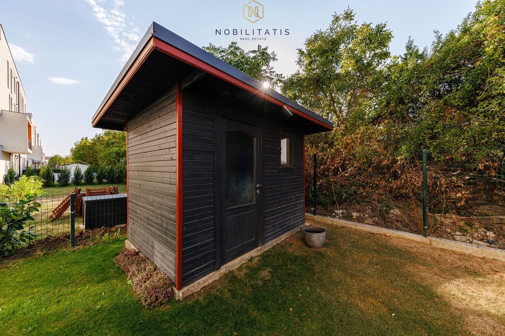 Apartament de Lux cu 3 Camere & Curte Privată de 212 mp în Timișoara - Poză 10