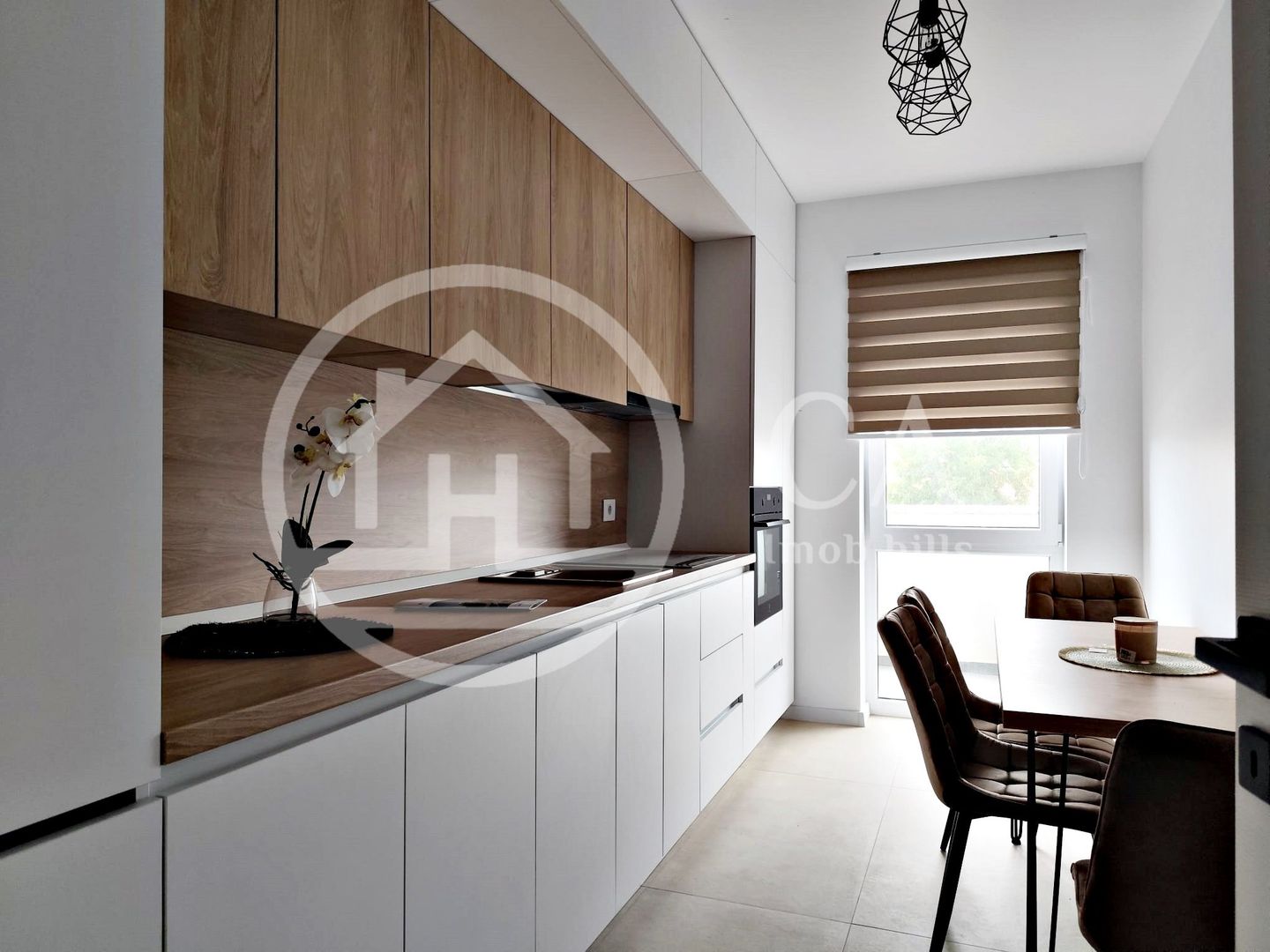 De vanzare apartament cu 3 camere  in cartierul Prima Arena, Oradea - Poză 10